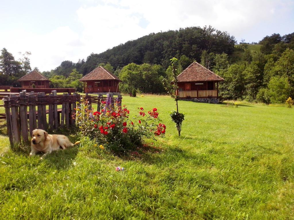 Etno Village Gostoljublje Kosjeric Exterior foto
